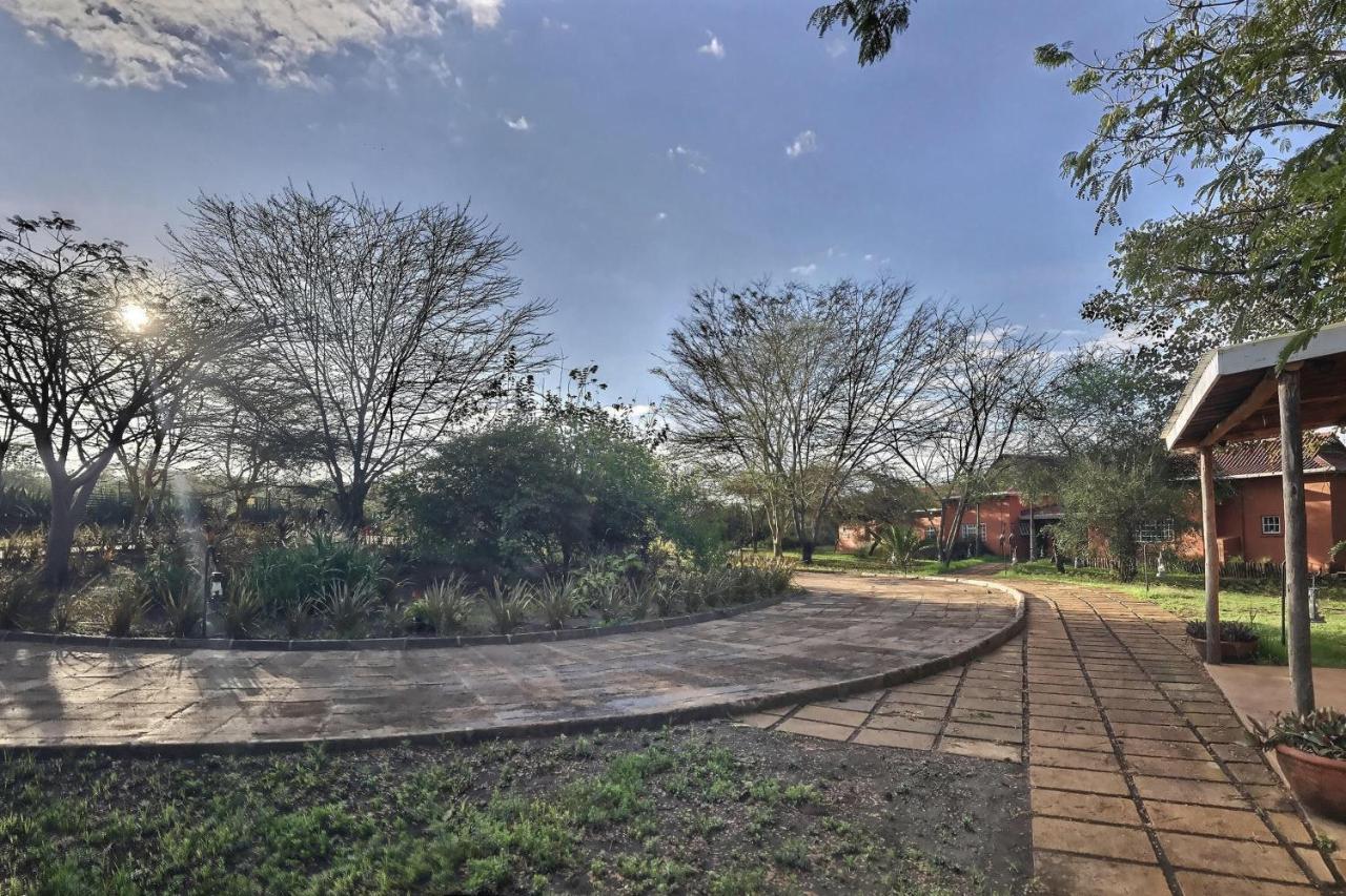 Olerai Lodge Arusha Bagian luar foto